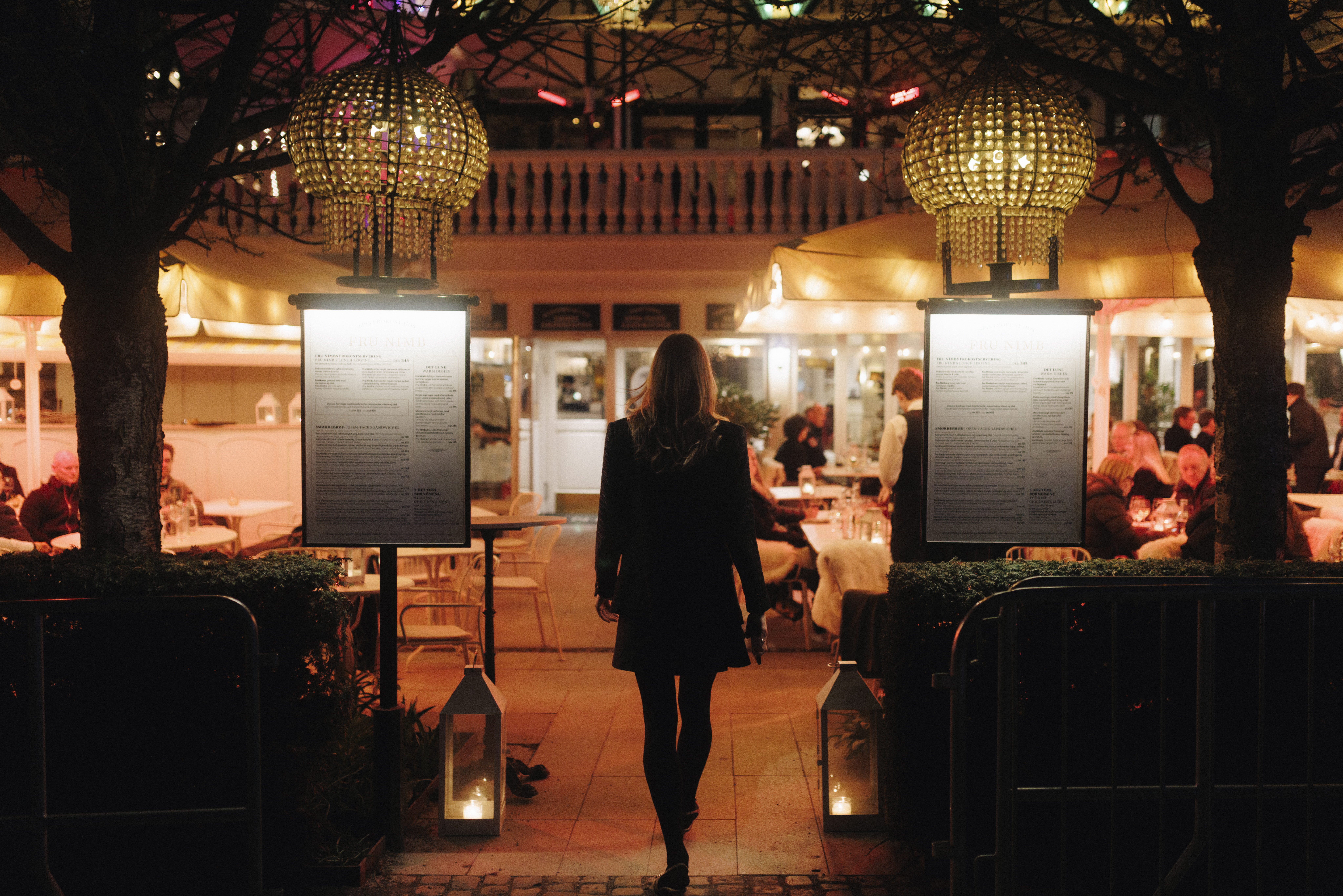 Evening ambience on Fru Nimb’s terrace